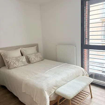 Apartament Azelie , Cozy Et Moderne, Compans-caffarelli *